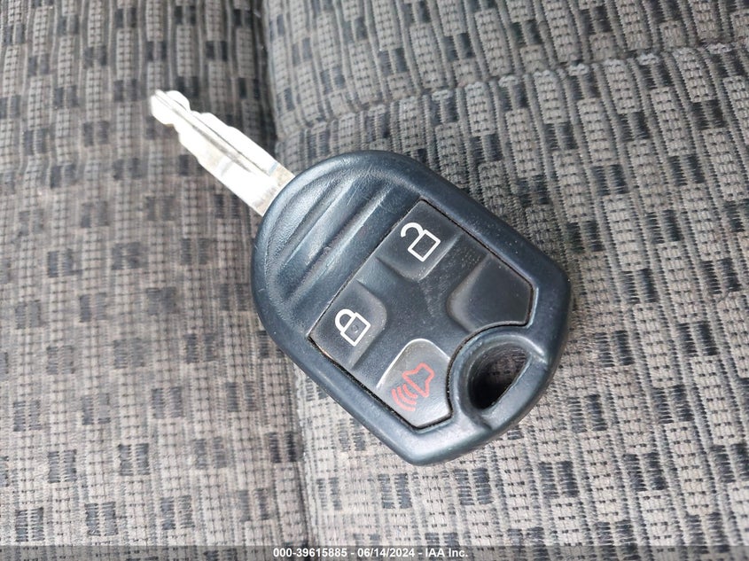 2016 Ford F-250 Xlt VIN: 1FT7W2B61GED27353 Lot: 39615885