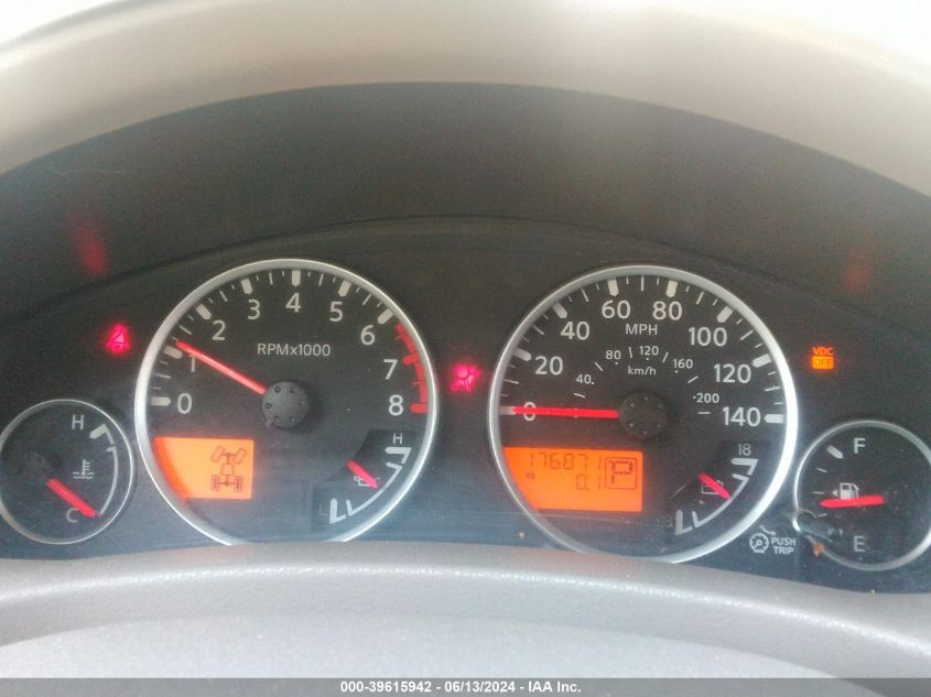 2011 Nissan Pathfinder Silver VIN: 5N1AR1NB5BC609821 Lot: 39615942