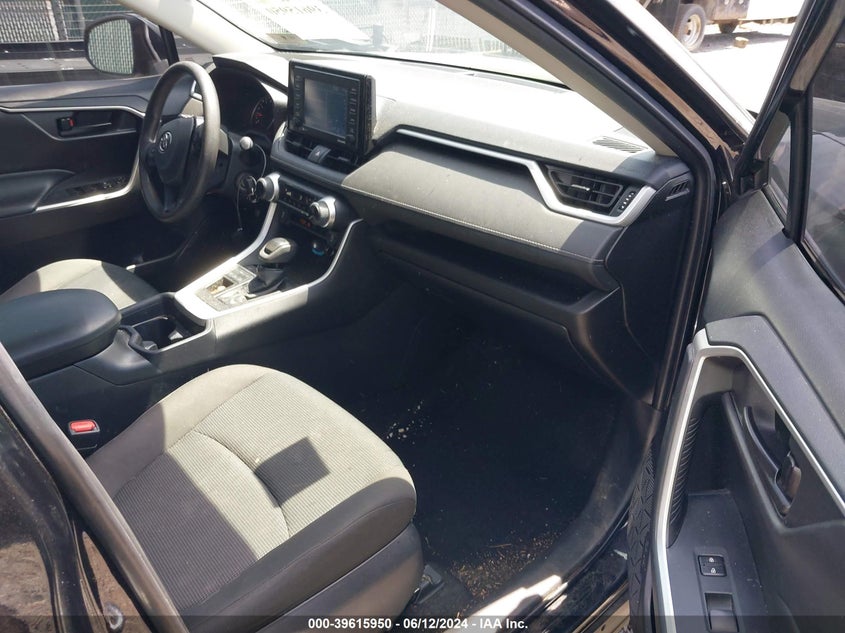 2021 TOYOTA RAV4 LE - 2T3F1RFV8MC250832