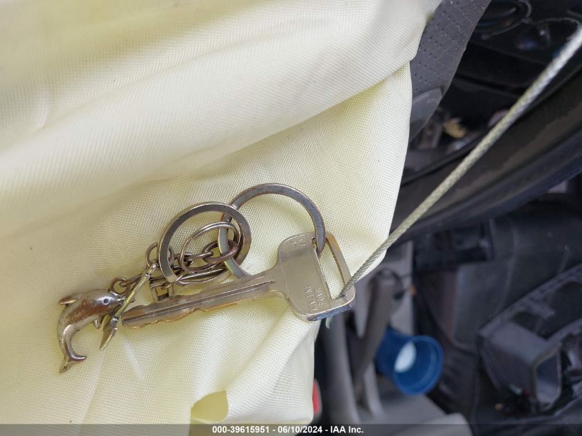 2003 Toyota Corolla Ce VIN: JTDBR32EX30015585 Lot: 39615951