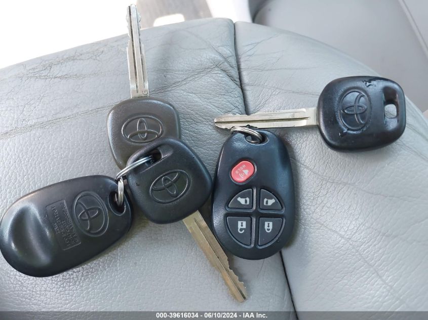 2014 Toyota Sienna Le V6 8 Passenger VIN: 5TDKK3DC9ES498230 Lot: 39616034