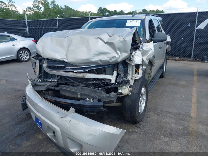 2007 Chevrolet Tahoe Ls VIN: 1GNFC13JX7R100695 Lot: 39616080