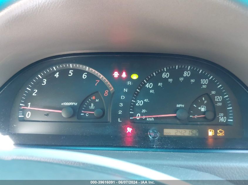 2003 Toyota Camry Le V6 VIN: 4T1BF32K93U565265 Lot: 39616091