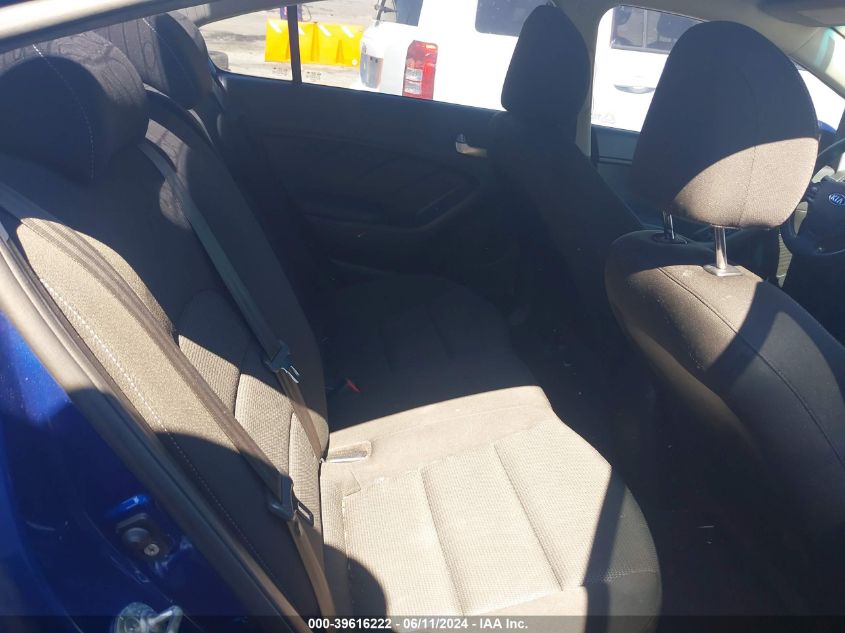 2018 Kia Forte Lx VIN: 3KPFK4A70JE238382 Lot: 39616222