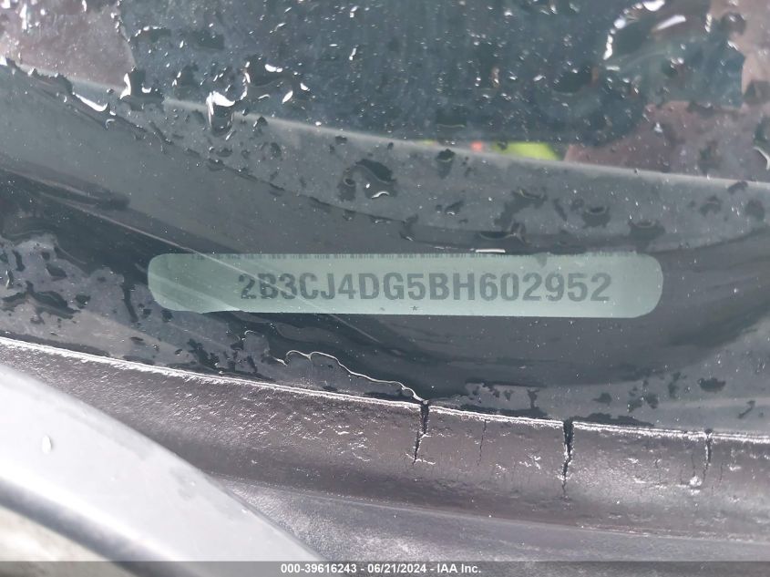 2011 Dodge Challenger VIN: 2B3CJ4DG5BH602952 Lot: 39616243