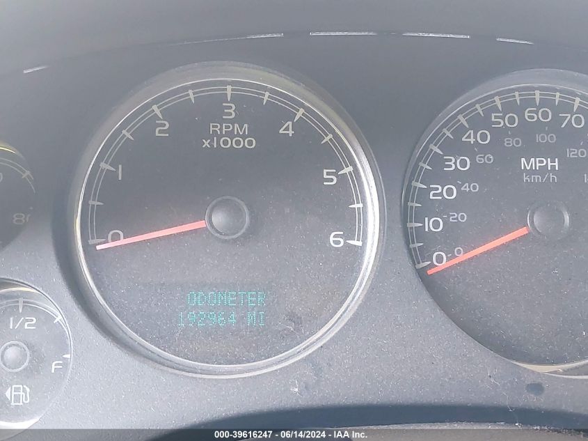 2008 GMC Yukon Slt VIN: 1GKFC13068J174362 Lot: 39616247