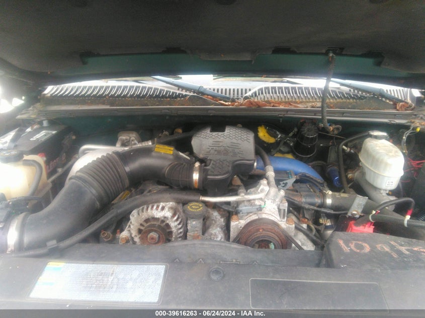 2003 Chevrolet Silverado 3500 Ls VIN: 1GCJK33143F132572 Lot: 39616263