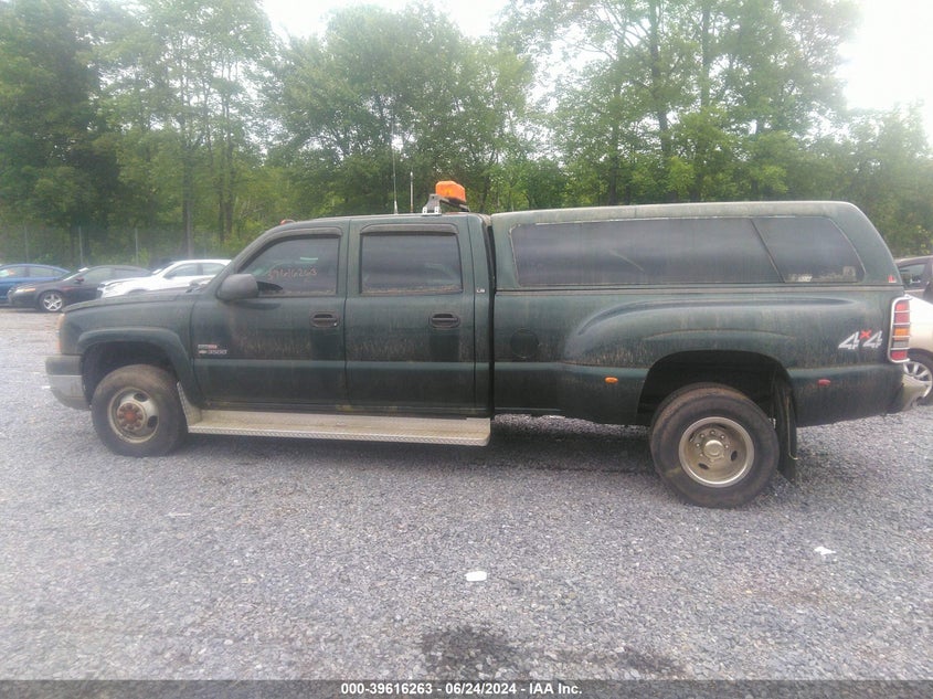 2003 Chevrolet Silverado 3500 Ls VIN: 1GCJK33143F132572 Lot: 39616263