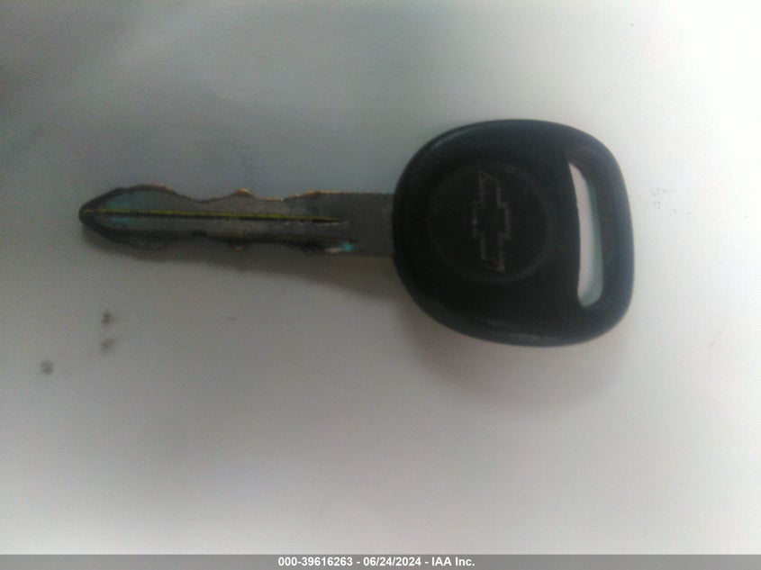 2003 Chevrolet Silverado 3500 Ls VIN: 1GCJK33143F132572 Lot: 39616263