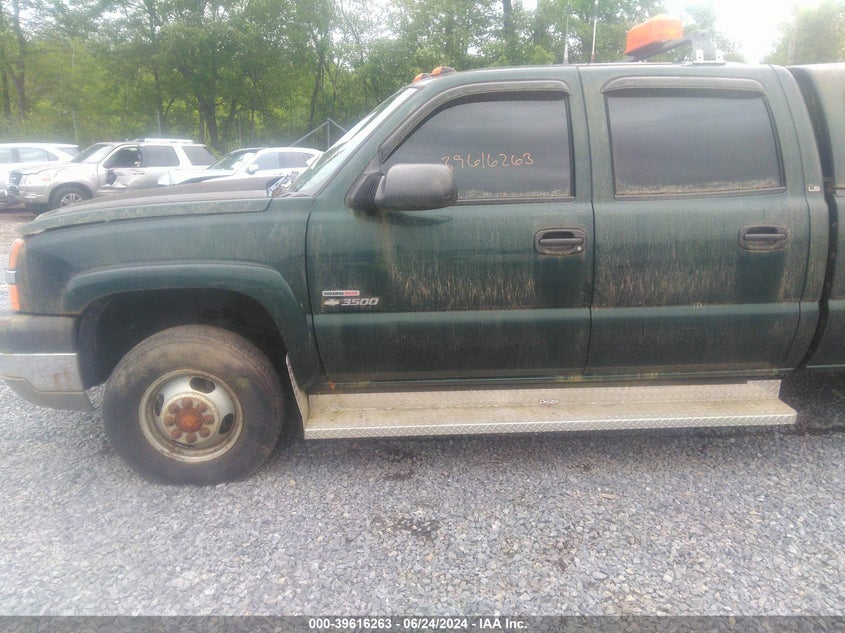 2003 Chevrolet Silverado 3500 Ls VIN: 1GCJK33143F132572 Lot: 39616263