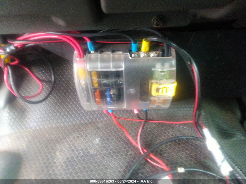 2003 Chevrolet Silverado 3500 Ls VIN: 1GCJK33143F132572 Lot: 39616263