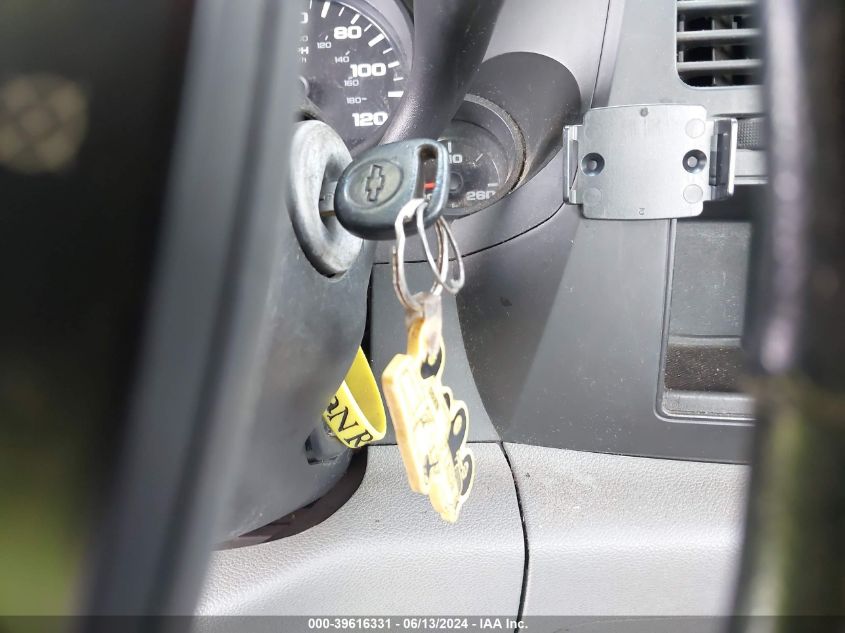 2008 Chevrolet Silverado 1500 Work Truck VIN: 1GCEC19C18Z279613 Lot: 39616331