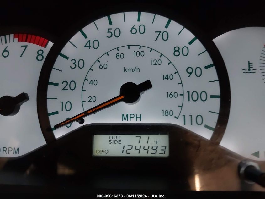 2003 Toyota Corolla Le VIN: 2T1BR32E03C112882 Lot: 39616373