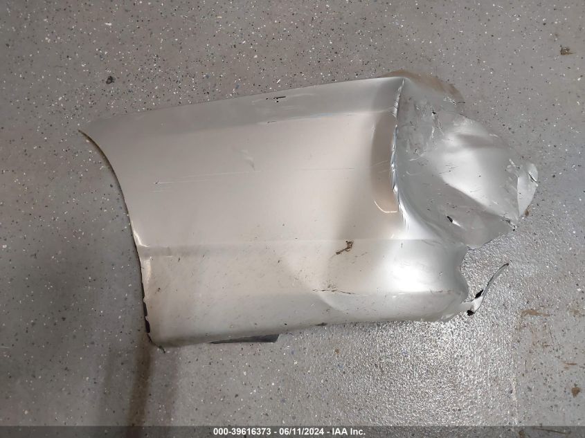 2003 Toyota Corolla Le VIN: 2T1BR32E03C112882 Lot: 39616373