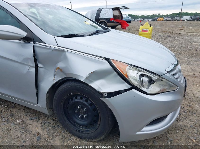 5NPEB4AC0BH077618 2011 Hyundai Sonata Gls