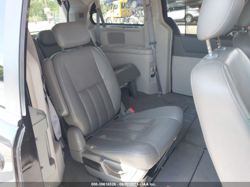 2008 Chrysler Town & Country Touring VIN: 2A8HR54P88R838025 Lot: 39616526