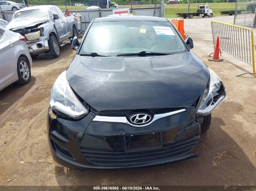 2016 Hyundai Veloster VIN: KMHTC6AD7GU281799 Lot: 39616565