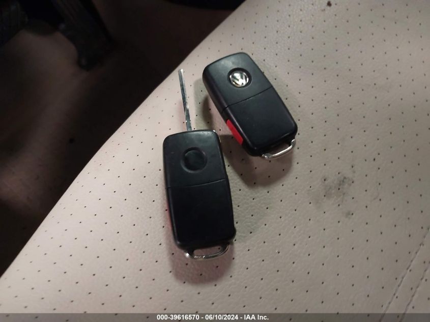 2013 VOLKSWAGEN JETTA SE - 3VWDP7AJ4DM363253