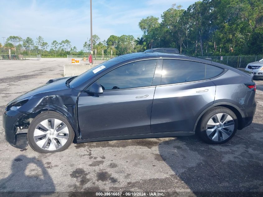 2024 Tesla Model Y Long Range Dual Motor All-Wheel Drive VIN: 7SAYGDEE2RA246055 Lot: 39616657