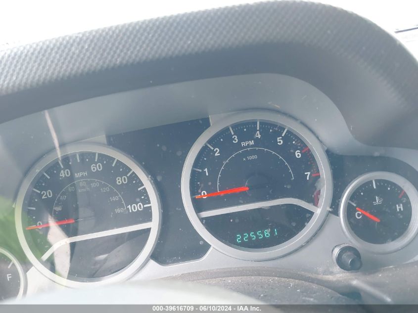 2007 Jeep Wrangler Unlimited Sahara VIN: 1J8GA59107L203119 Lot: 39616709