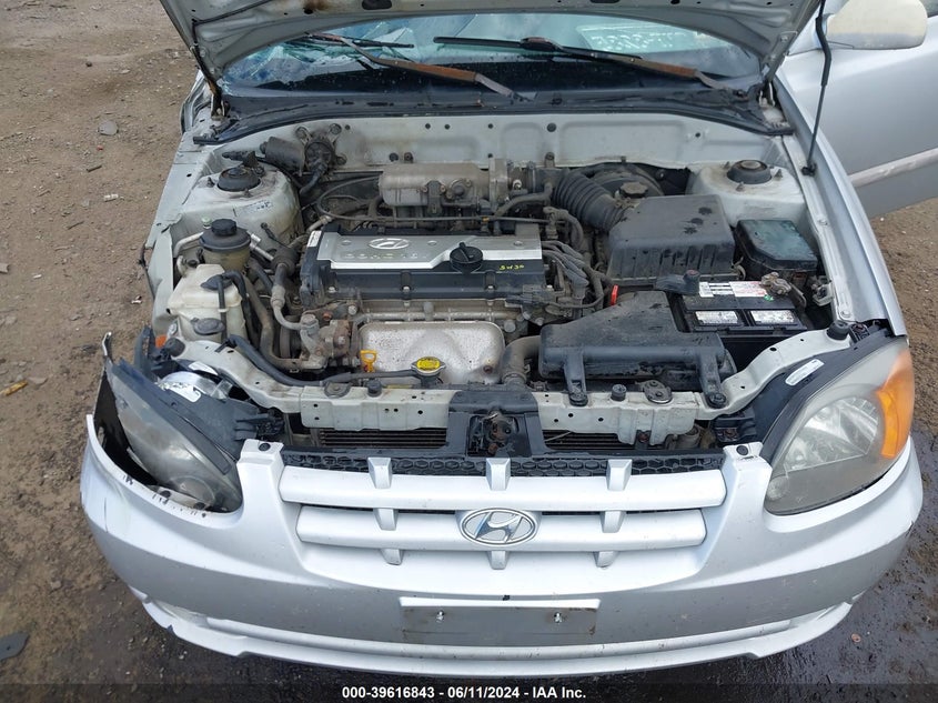 2005 Hyundai Accent Gls VIN: KMHCG45C35U614426 Lot: 39616843