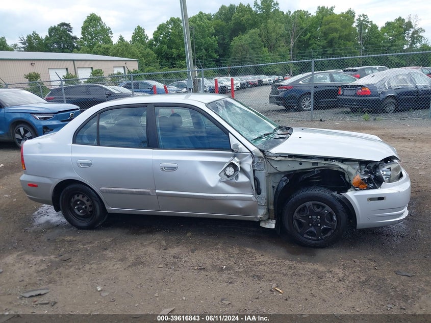 2005 Hyundai Accent Gls VIN: KMHCG45C35U614426 Lot: 39616843