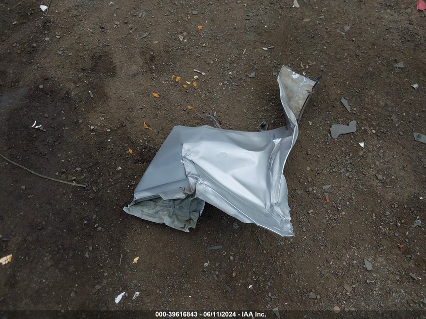 2005 Hyundai Accent Gls VIN: KMHCG45C35U614426 Lot: 39616843