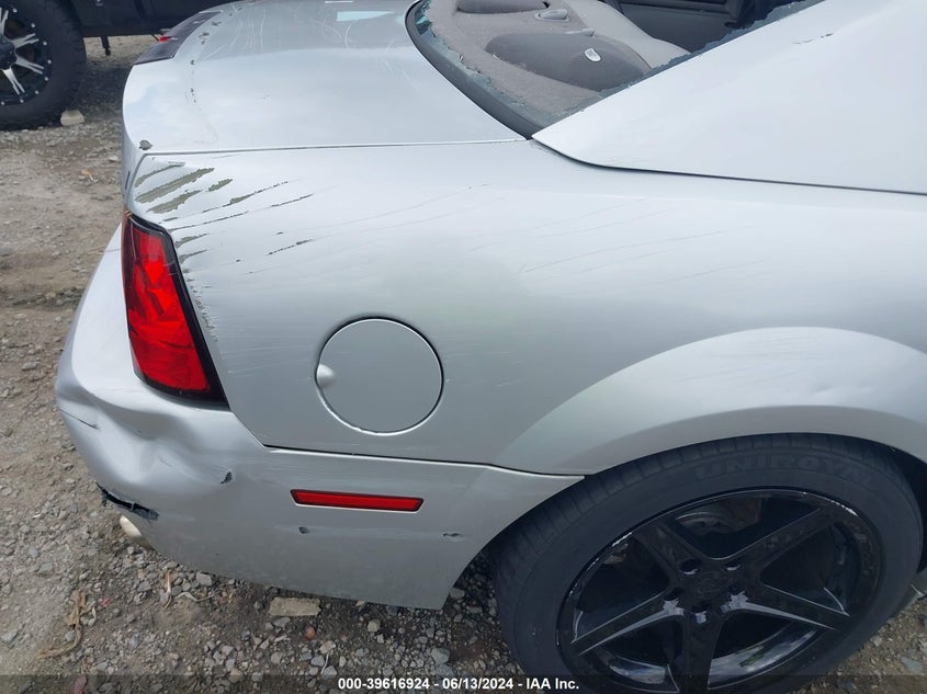 2004 Ford Mustang Gt VIN: 1FAFP42X64F189852 Lot: 39616924