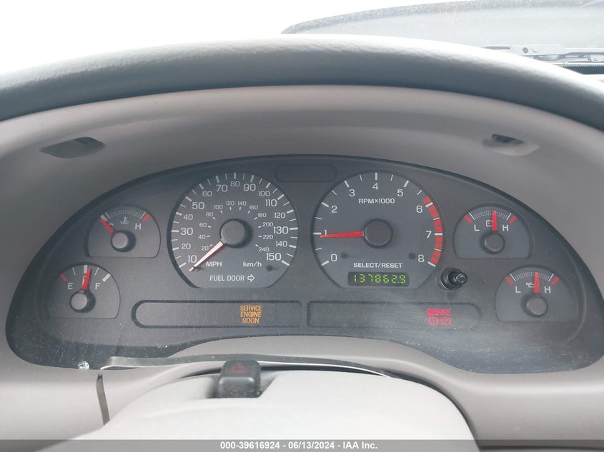 2004 Ford Mustang Gt VIN: 1FAFP42X64F189852 Lot: 39616924