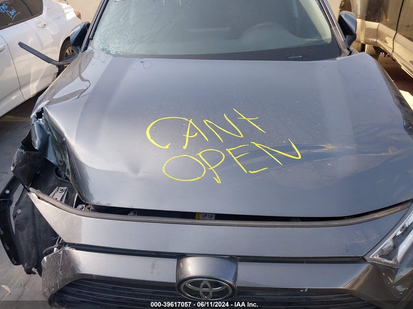 2020 TOYOTA RAV4 XLE - 2T3W1RFV4LC047273