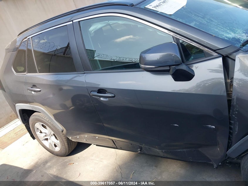2020 TOYOTA RAV4 XLE - 2T3W1RFV4LC047273