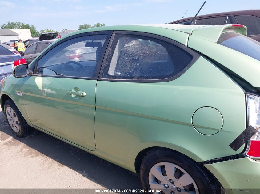 2011 Hyundai Accent Gs VIN: KMHCM3AC6BU186680 Lot: 39617074