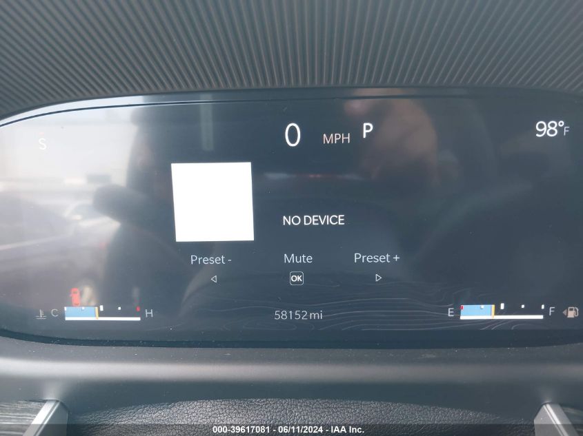 2022 Jeep Wagoneer Series Iii 4X4 VIN: 1C4SJVDT2NS231176 Lot: 39617081