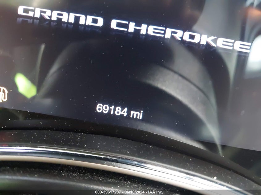 2017 Jeep Grand Cherokee Overland 4X2 VIN: 1C4RJECG6HC782941 Lot: 39617207