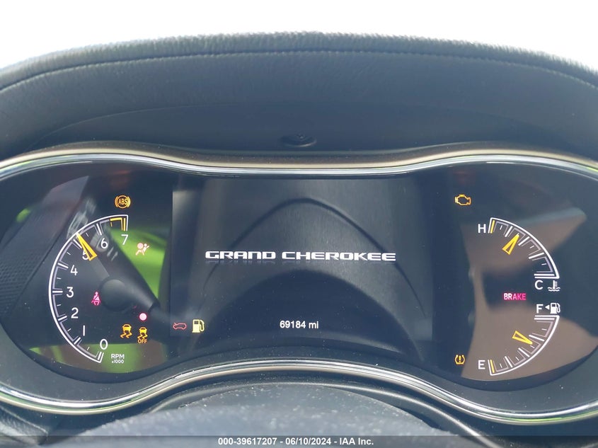 2017 Jeep Grand Cherokee Overland 4X2 VIN: 1C4RJECG6HC782941 Lot: 39617207
