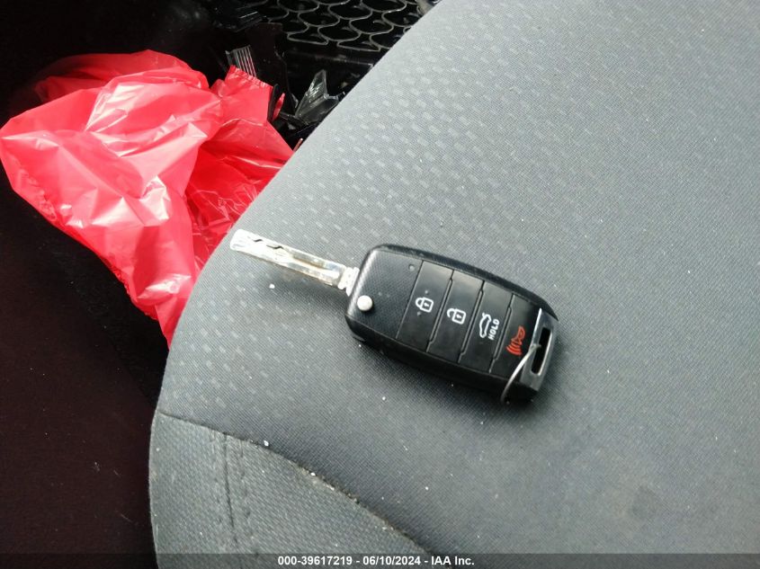 2015 Kia Optima Lx VIN: 5XXGM4A72FG469183 Lot: 39617219