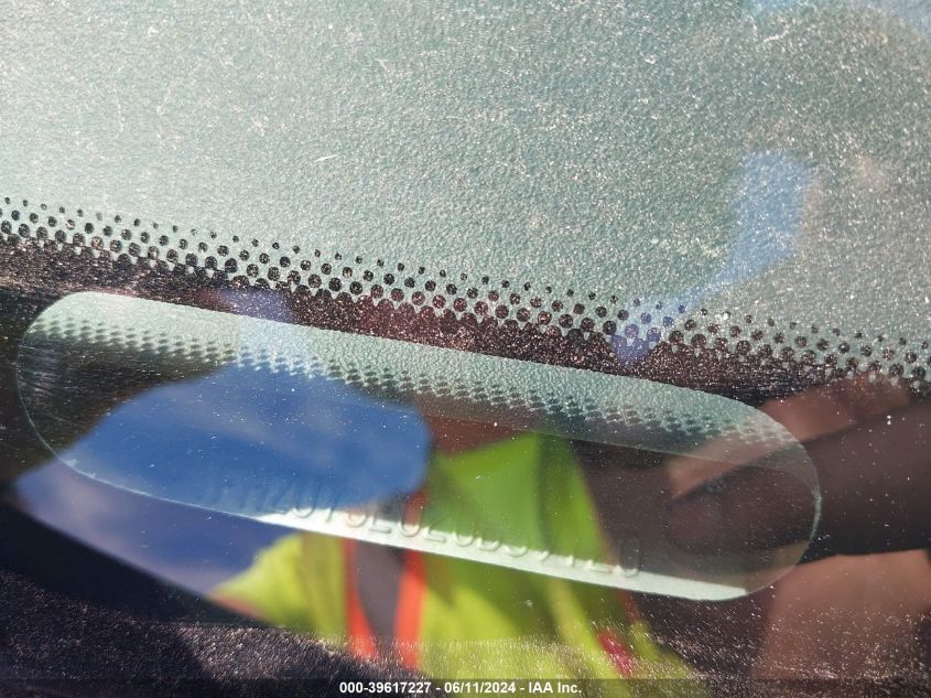 2002 Ford Explorer Xlt VIN: 1FMZU73E02UB59720 Lot: 39617227