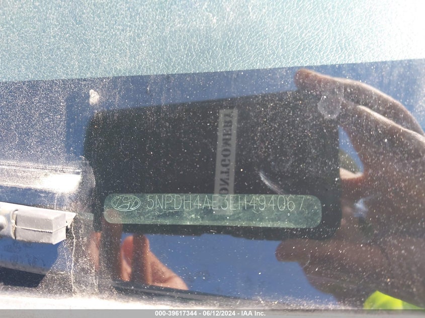 2014 Hyundai Elantra Limited VIN: 5NPDH4AE3EH494067 Lot: 39617344