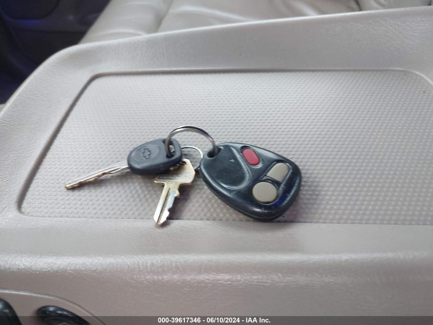 2001 Chevrolet Silverado 1500Hd Lt VIN: 1GCGK13U61F150318 Lot: 39617346