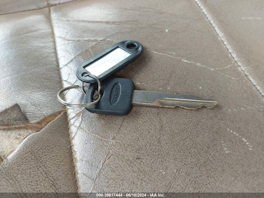 2002 Ford F-150 Lariat/Xlt VIN: 1FTRW08L12KA99844 Lot: 39617444