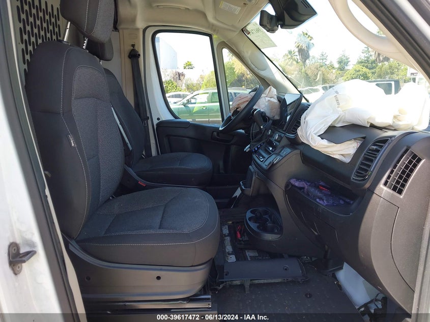 2022 Ram Promaster 2500 High Roof 136 Wb VIN: 3C6LRVCG4NE119488 Lot: 39617472