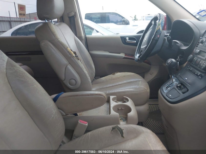 2007 Hyundai Entourage Gls/Limited/Se VIN: KNDMC233276026665 Lot: 39617583