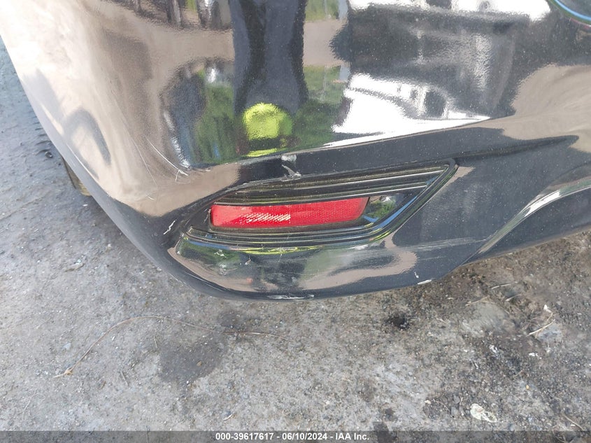 2017 Nissan Sentra S VIN: 3N1AB7AP1HY402343 Lot: 39617617