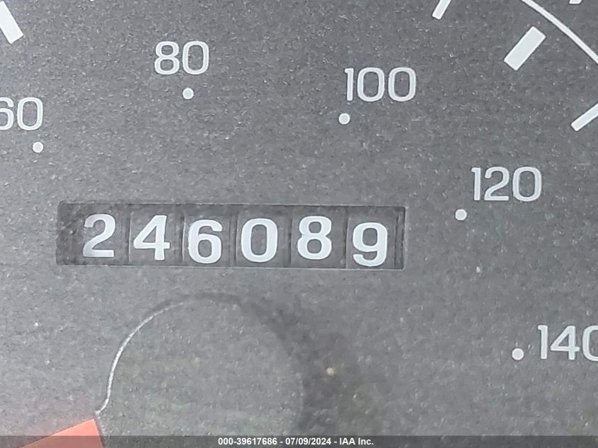 2000 Ford Excursion Limited VIN: 1FMNU4352YEE34235 Lot: 39617686