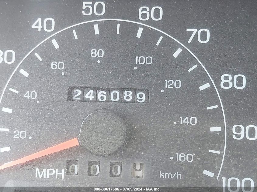 2000 Ford Excursion Limited VIN: 1FMNU4352YEE34235 Lot: 39617686