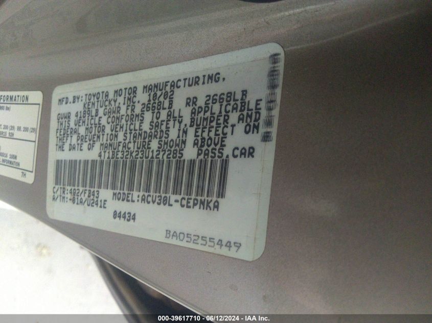 2003 Toyota Camry Le VIN: 4T1BE32K23U127285 Lot: 39617710