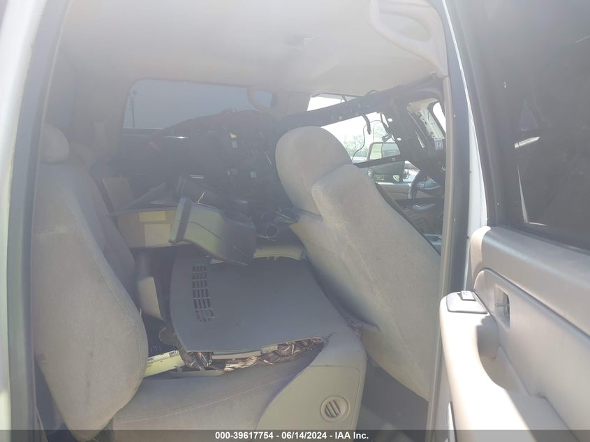 2006 Chevrolet Silverado 2500Hd Lt1 VIN: 1GCHK23D06F197104 Lot: 39617754