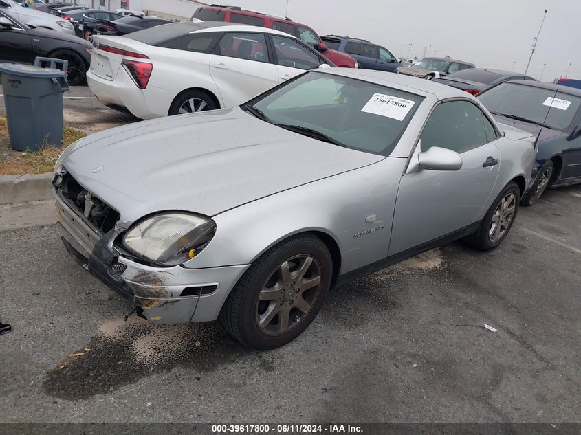 1998 Mercedes-Benz Slk 230 VIN: WDBKK47F3WF007453 Lot: 39617800