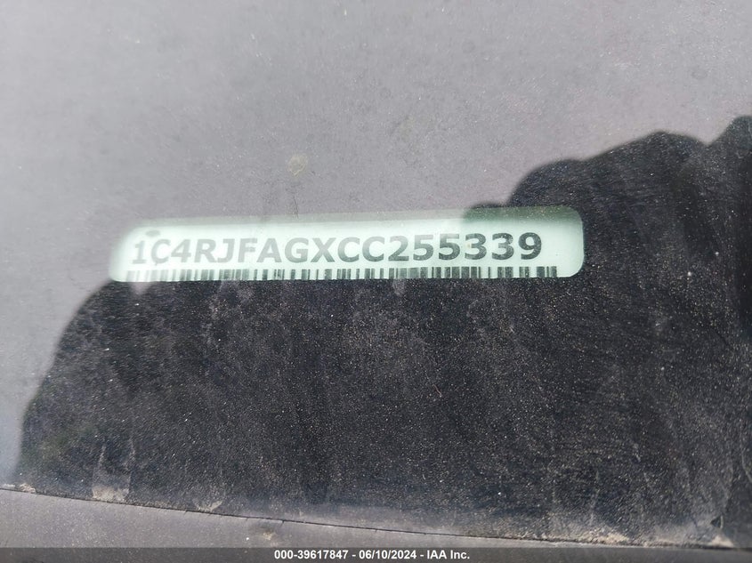 2012 Jeep Grand Cherokee Laredo VIN: 1C4RJFAGXCC255339 Lot: 39617847