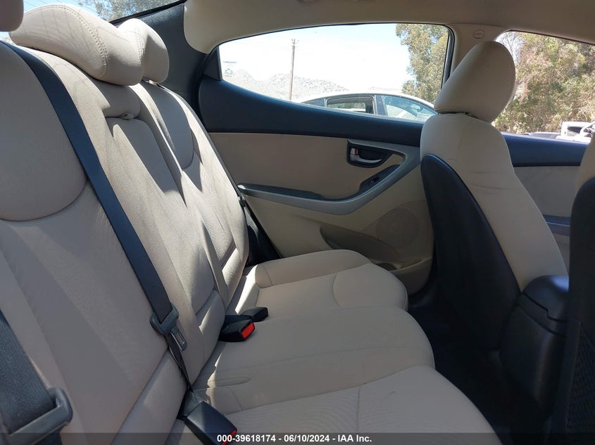 2014 Hyundai Elantra Se VIN: 5NPDH4AE6EH485945 Lot: 39618174